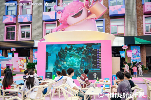 电竞与城市文化双向赋能 弈士齐聚成都掀打卡热潮